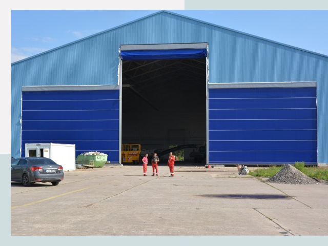 Ангарные ворота в Владивосток от СтальСтрой-Влд по цене 610 руб.